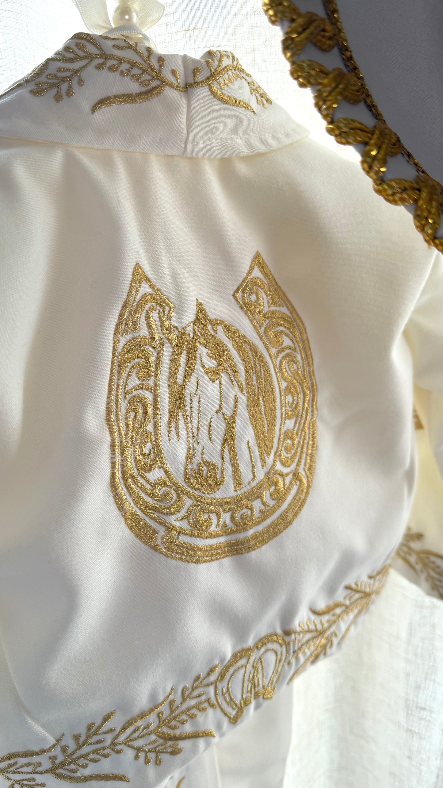 Charro beige y oro